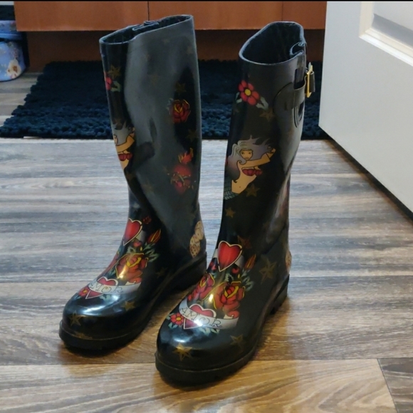 chooka Shoes - Chooka black rain boots